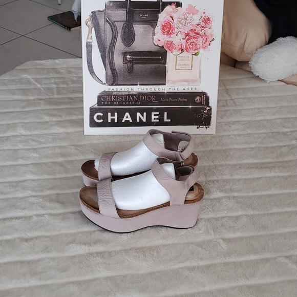 Natural Adam Tucker Baci Platform Wedge Sandals - Picture 5 of 8